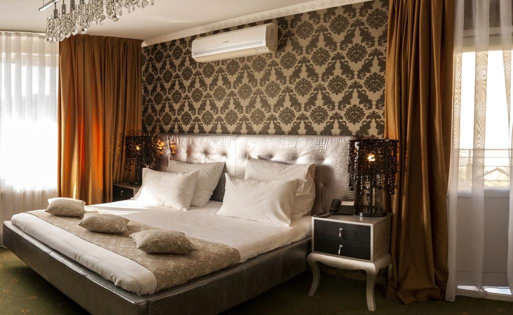 Weekend Boutique Hotel Кишинев Екстериор снимка