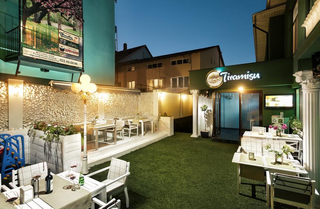 Weekend Boutique Hotel Кишинев Екстериор снимка