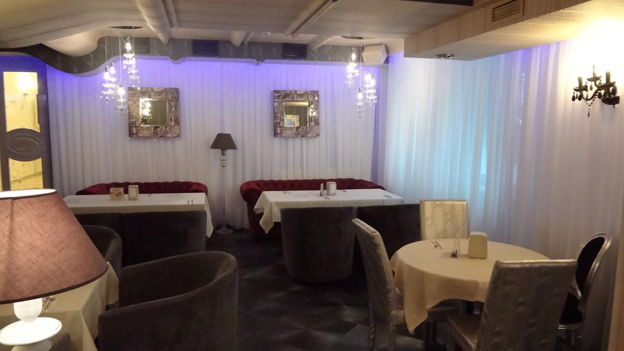 Weekend Boutique Hotel Кишинев Екстериор снимка